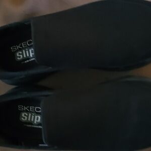 Sketchers slip ins